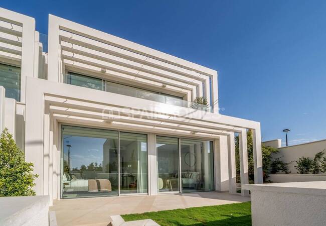 Smartly Designed Privileged Villas in Cádiz Andalucía 1