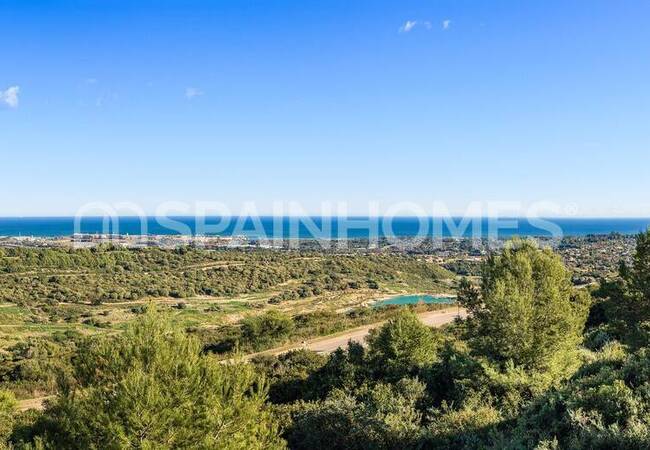 البحر البانورامي وأرض مطلة على الجولف في سوتوجراندي قادس 2