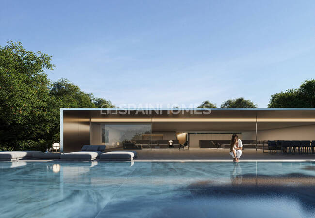 Villa for Sale with Guest House in Sotogrande San Roque Cádiz 2