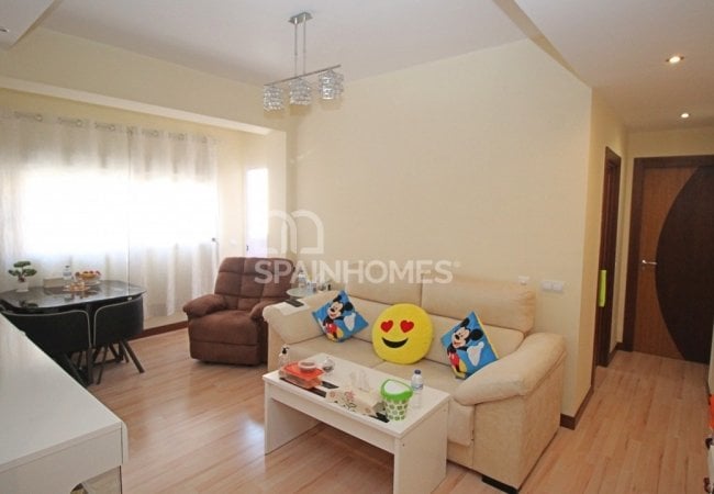 Well-located Apartment in a Residential Area of Velez-malaga 2