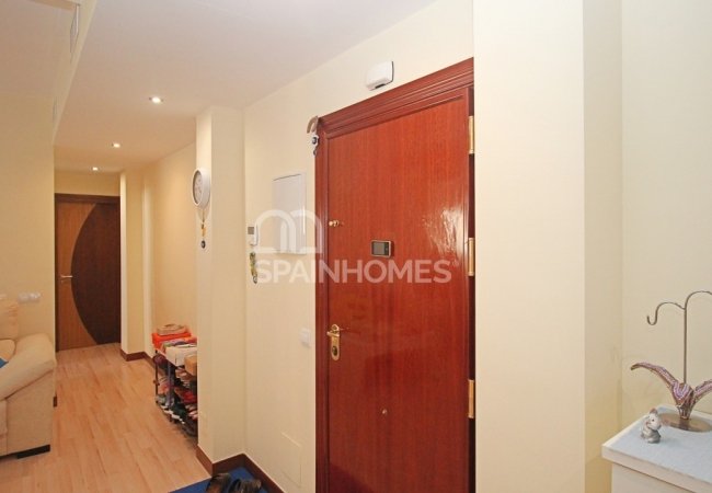 Well-located Apartment in a Residential Area of Velez-malaga 28