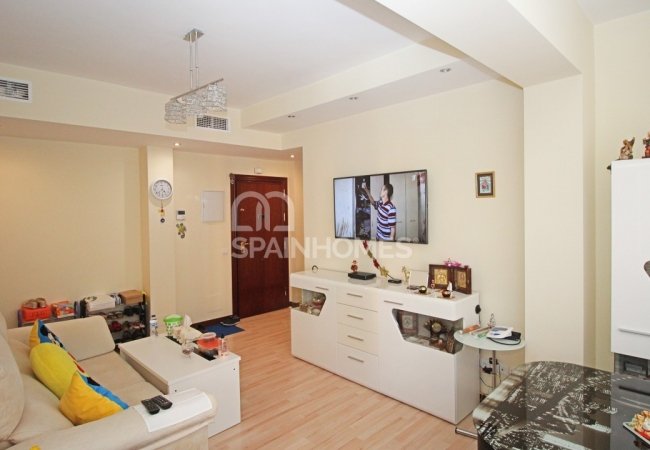 Well-located Apartment in a Residential Area of Velez-malaga 4