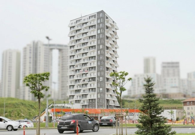 Kucukcekmece Apartments with Unique Architecture Concept 1