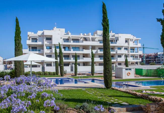 2 & 3-schlafzimmer Wohnungen Mit Großen Terrassen In Orihuela Costa 1