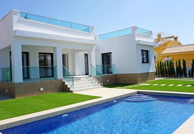 Contemporary Villa with Private Pool and Garden in Benijofar 1