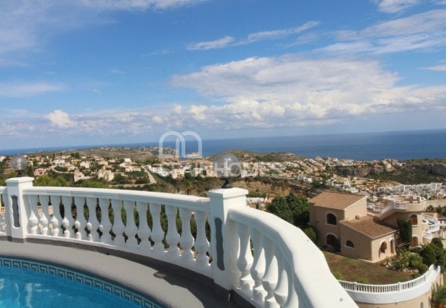 Benitachell’de Deniz Manzaralı Akdeniz Stili Villa 5