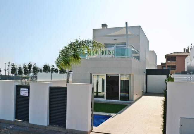 Contemporary Detached Villas with Pools in Los Alcázares, Murcia 1