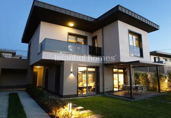 Villas Familliales Piscine Privée À Buyukcekmece 5