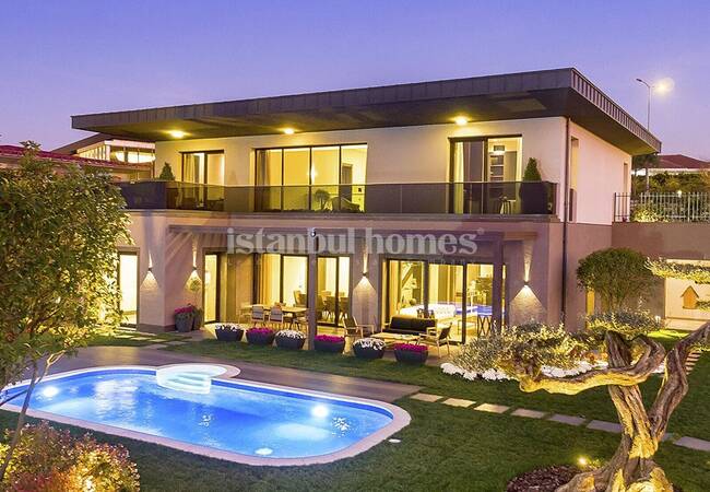 Villas Familliales Piscine Privée À Buyukcekmece 6
