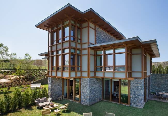 Spacious Villas with Luxurious Complex Facilities in Beykoz 1