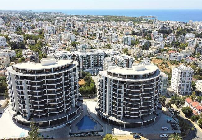 Magasins Sur Rue Principale À Girne, Chypre Du Nord