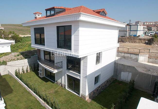 Villas Beylikduzu Avec Design De Luxe Sur La Côte De Marmara 3