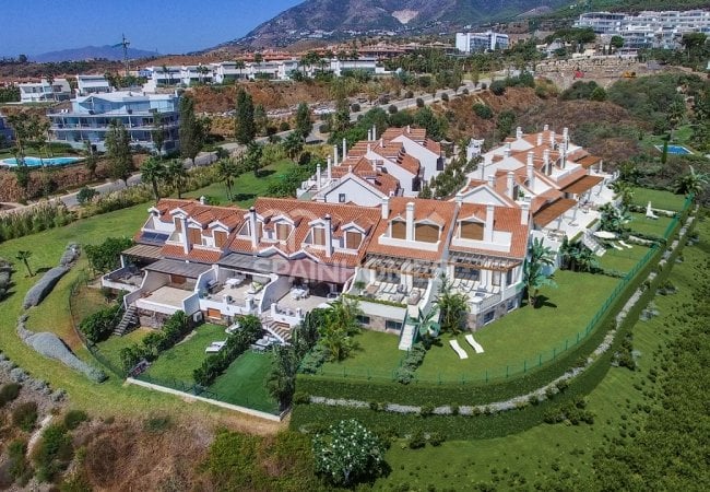 Benalmádena'da Sahile Yakın Lüks Evler 5