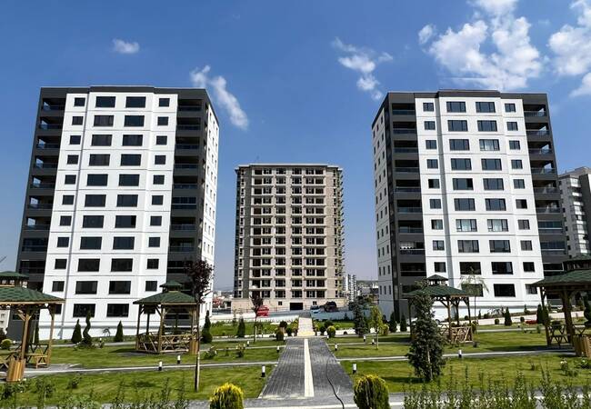 Immobilier Résidentiel Avec Des Espaces Paysagés À Ankara 1