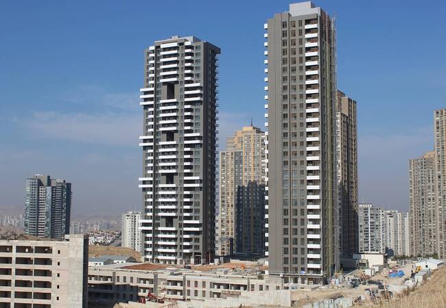 Luxueux Immobiliers Dans Résidence Avec Piscine À Ankara