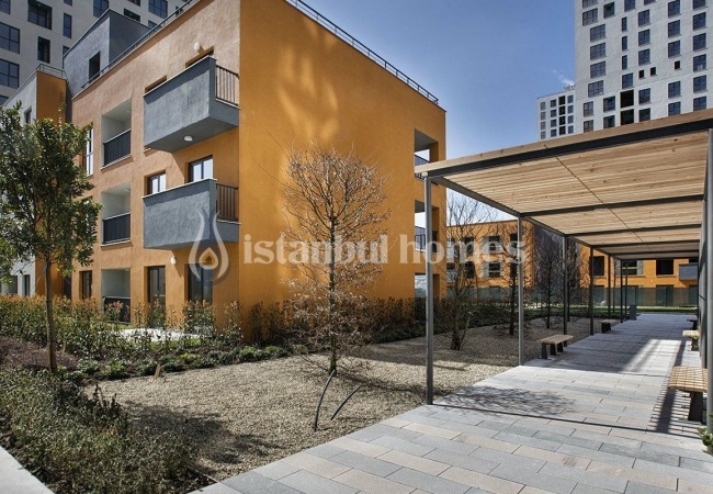 Modern and Lively Design Apartments in Central Esenyurt 2