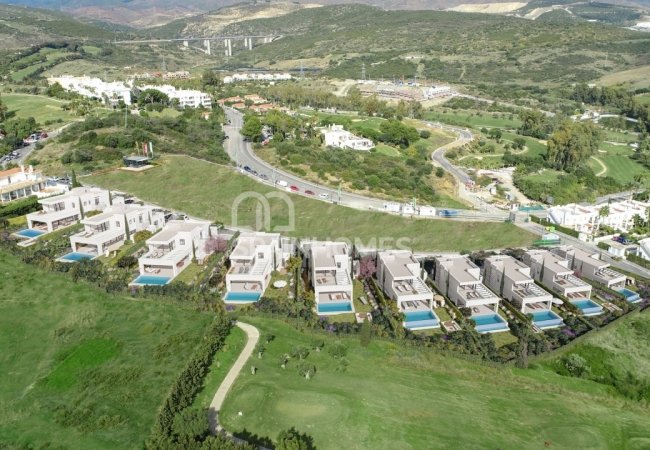 Estepona Costa Del Sol'de Ayrıcalıklı Yaşam Sunan Lüks Villalar 3