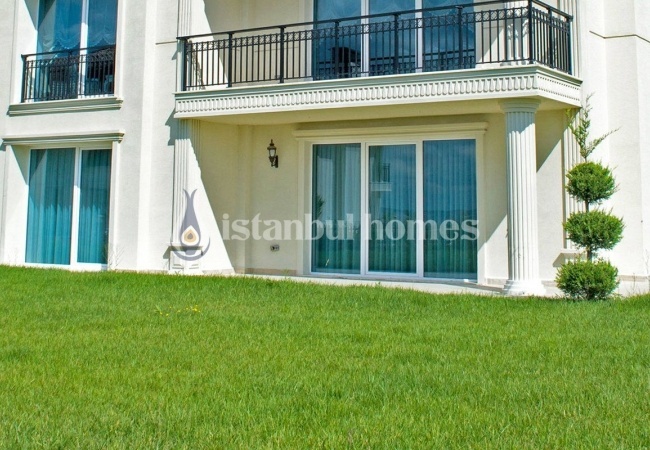 Specially Decorated Buyukcekmece Villas Overlooking Buyukcekmece Lake 11