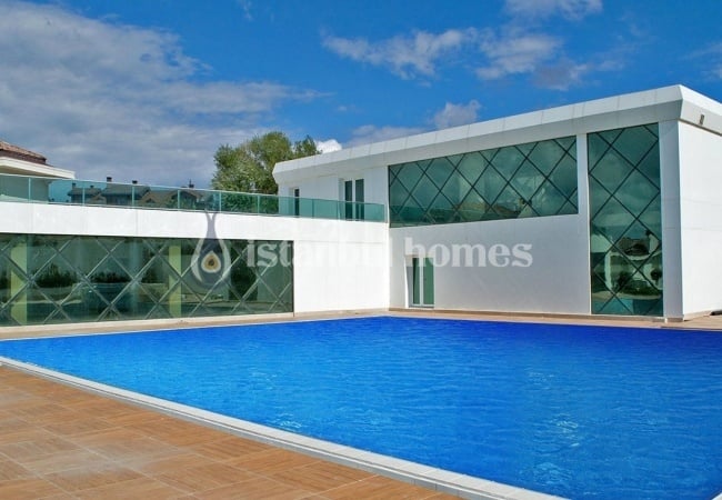 Specially Decorated Buyukcekmece Villas Overlooking Buyukcekmece Lake 3