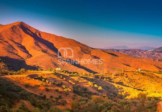 2 & 3 Bedroom Properties in a Great Location of Ojén Next to Marbella 14