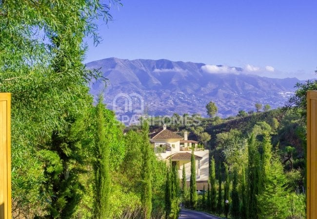 2 & 3 Bedroom Properties in a Great Location of Ojén Next to Marbella 8