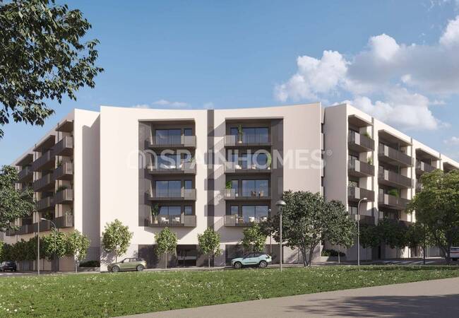 Flats in a Central Location Near Costa Brava in Girona 2