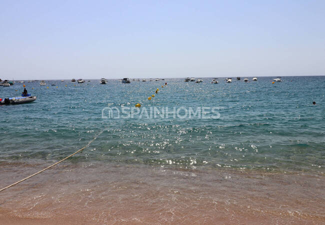 شقة بإطلالة بانورامية على البحر الأبيض المتوسط في جيرونا 6