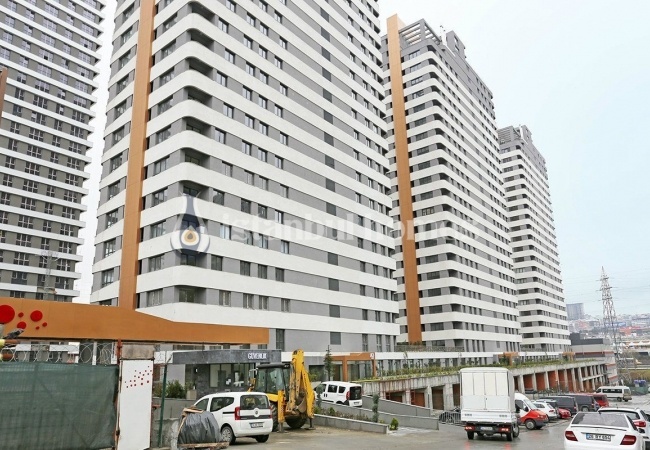 Dazzling Property with Impressive Facilities in Esenyurt 2