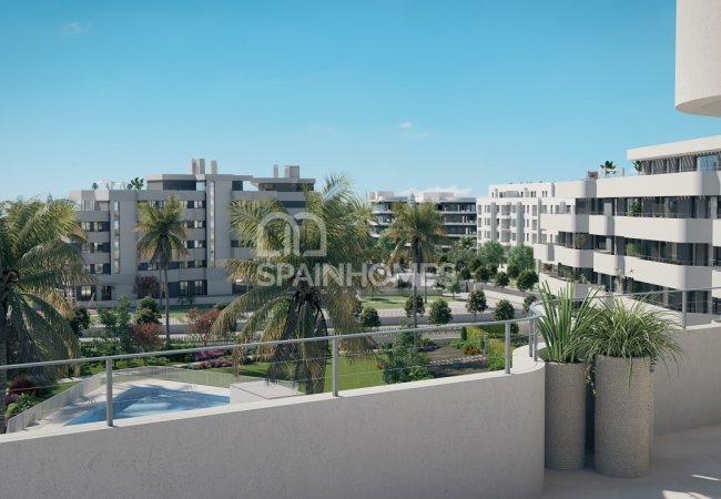 Torremolinos Málaga'da Deniz Manzaralı Modern Daireler 3