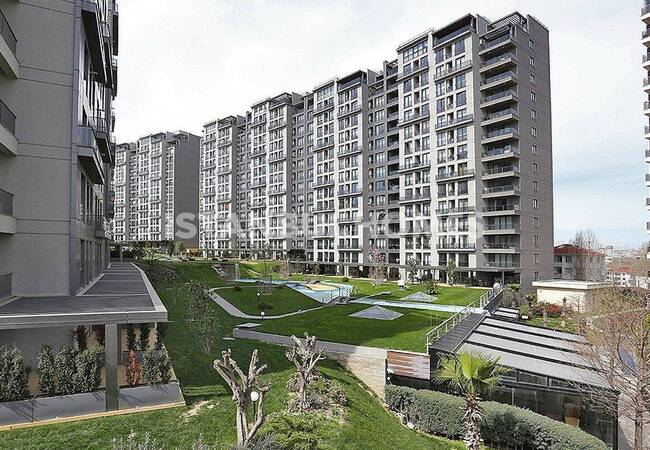 Esenyurt'ta Mükemmel Peyzajlı Lüks Sitede Satılık Daireler 7