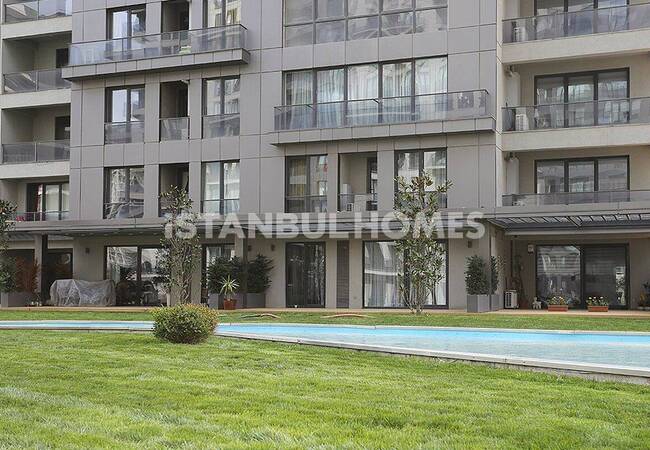 Esenyurt'ta Mükemmel Peyzajlı Lüks Sitede Satılık Daireler 4