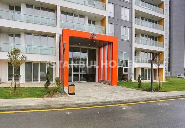 Luxuriöse Wohnungen In Istanbul Bahcesehir Mit Seeblick 5