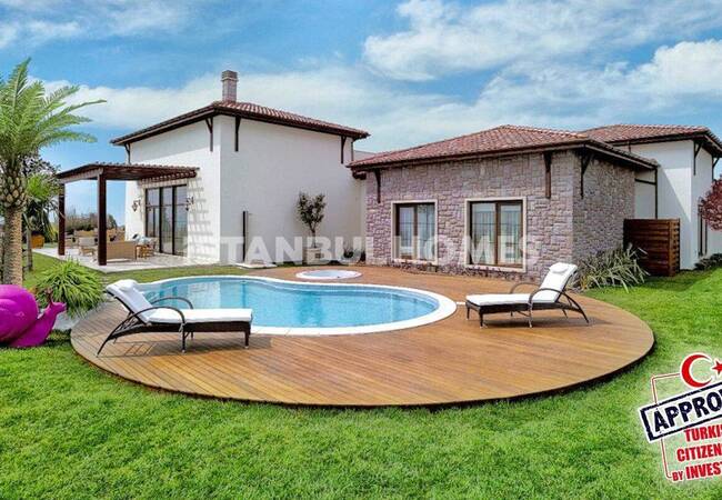 Luxury Villas at 2.5 Km From Buyukcekmece Lake in Istanbul 1