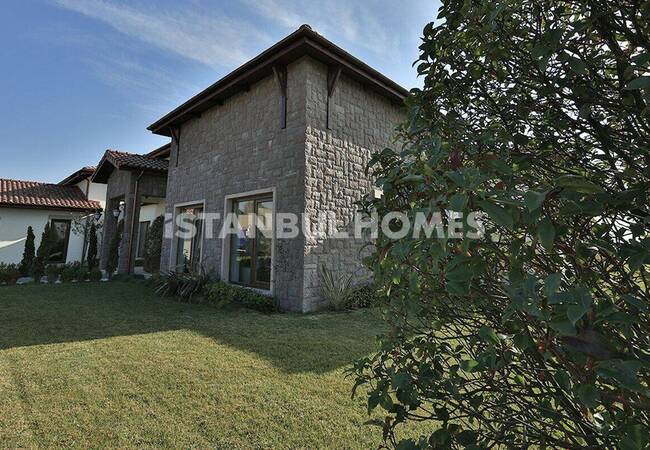 Luxury Villas at 2.5 Km From Buyukcekmece Lake in Istanbul 4