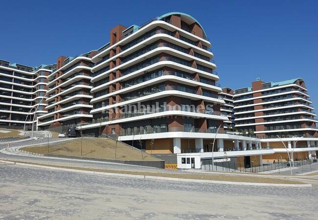 شقق في اسطنبول بالقرب من البحر في مجمع ساحلي رائع 4