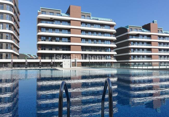 شقق في اسطنبول بالقرب من البحر في مجمع ساحلي رائع 2