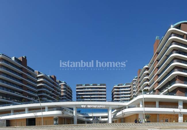 شقق في اسطنبول بالقرب من البحر في مجمع ساحلي رائع 1