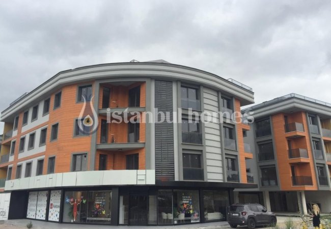 ملک نوساز با چشم انداز دریا در استانبول، بیلیکدوزو 2