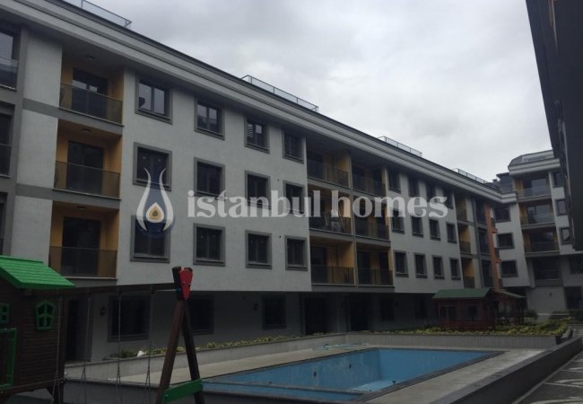 ملک نوساز با چشم انداز دریا در استانبول، بیلیکدوزو 6