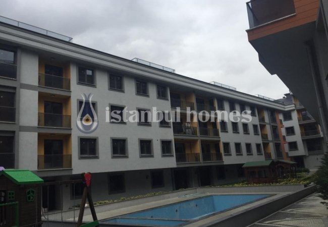 ملک نوساز با چشم انداز دریا در استانبول، بیلیکدوزو 7