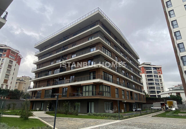 آپارتمان های استانبول با مناطق مجتمع سبز در عمرانیه 7