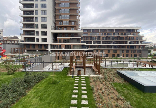 آپارتمان های استانبول با مناطق مجتمع سبز در عمرانیه 11