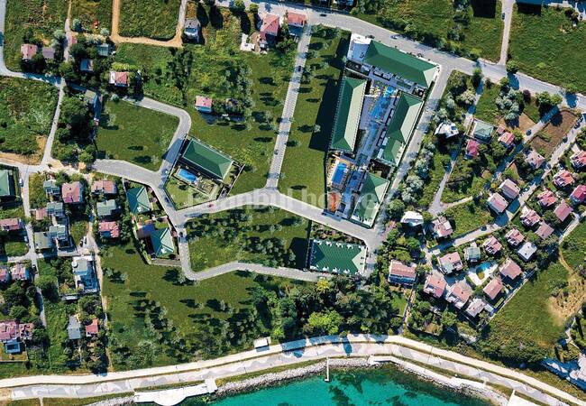 آپارتمان های خیره کننده با نمای بسیار زیبای دریا در بویوک چکمجه استانبول 6