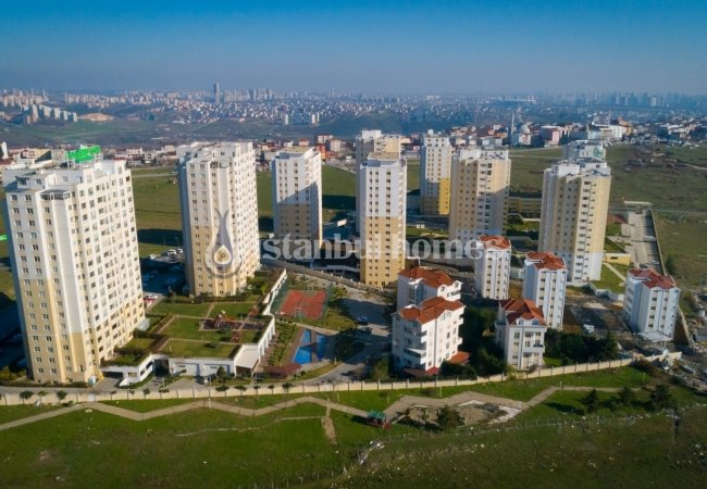 Investment Real Estate Surrounded by Nature in Avcılar