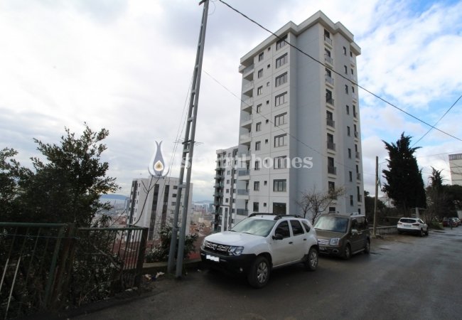 Kartal'da Havalimanına Yakın Muhteşem Manzaralı Daireler 4