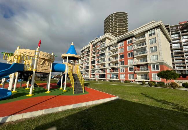 Cozy Duplex Apartment with Panoramic Views in Büyükçekmece
