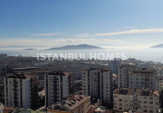 Maltepe Sahilde Deniz Manzaralı Merkezi Konumda Daireler 4