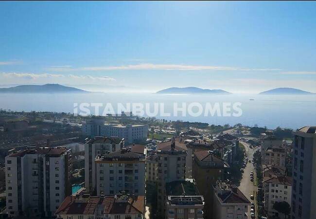 Maltepe Sahilde Deniz Manzaralı Merkezi Konumda Daireler 3