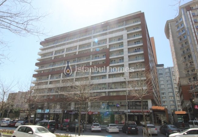 Immobilier Commercial À Istanbul À Côté De L'autoroute E-5 3
