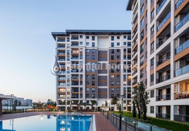 Modern Property Close to Transportation Points in Zeytinburnu 7